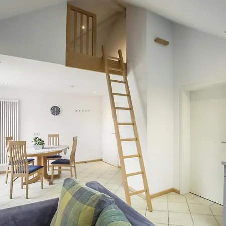 Haus Ambros Apartment *
