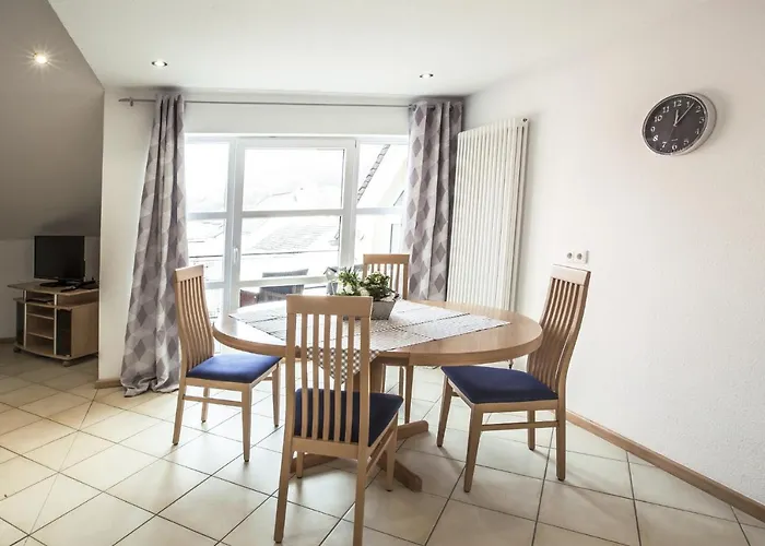 Haus Ambros דירה בטינגן